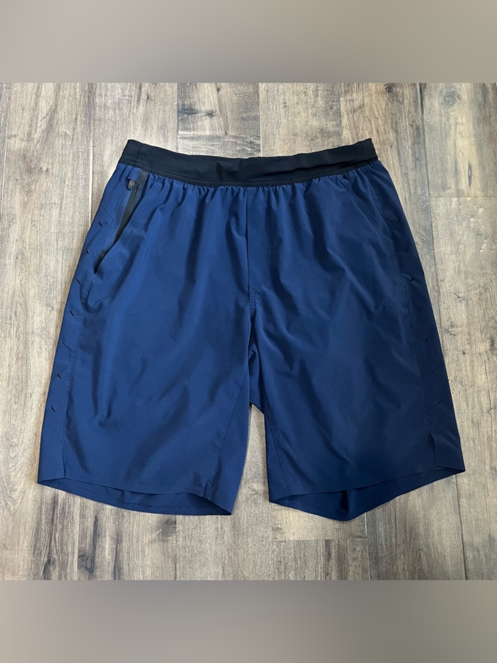 Ten Thousand Interval Short 9” Lined large blue Black active shorts